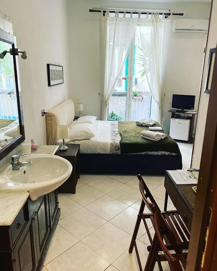 ***  Bed & Breakfast Plebiscito Home Νάπολη Ιταλία