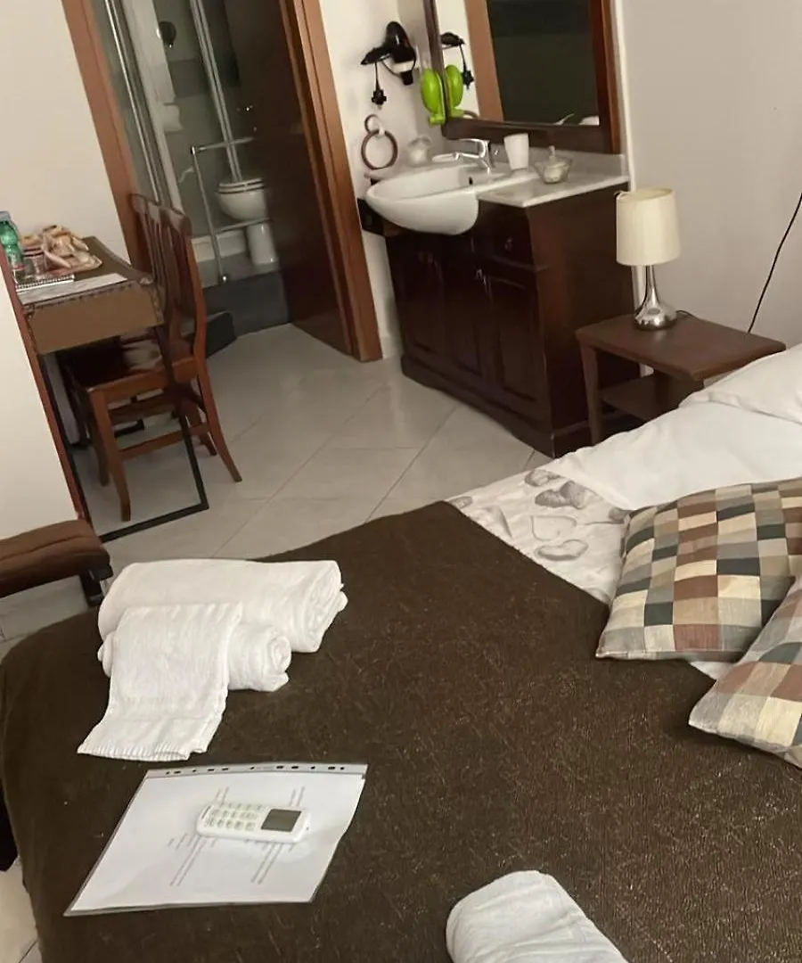 Bed & Breakfast Plebiscito Home Νάπολη 3*,