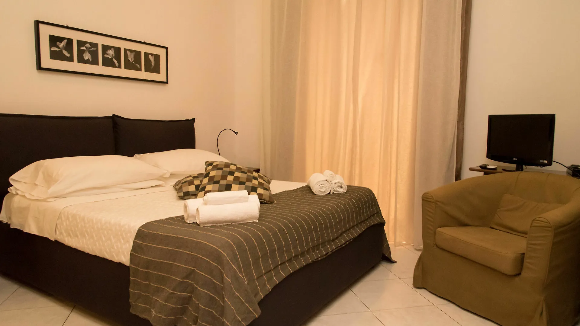 Bed & Breakfast Plebiscito Home Νάπολη 3*,  Ιταλία